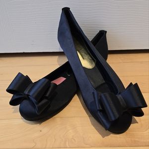 New Satin JP size 255 (US9) Black bow flats